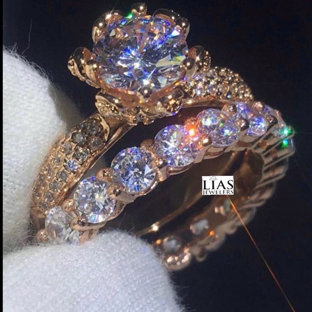 New 18k rose gold wedding ring set
